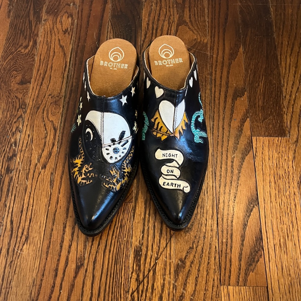 Brother vellies black 2020 doodle mule
